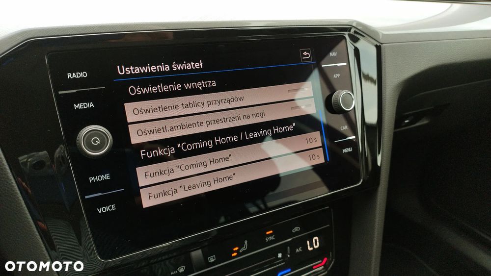 Volkswagen Passat 2.0 TSI Business DSG - 18