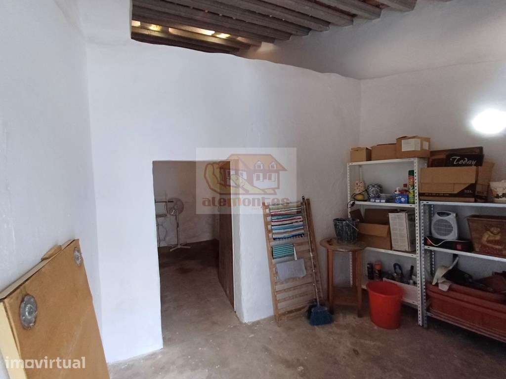 Moradia térrea com pátio e terraço - Grande imagem: 5/17