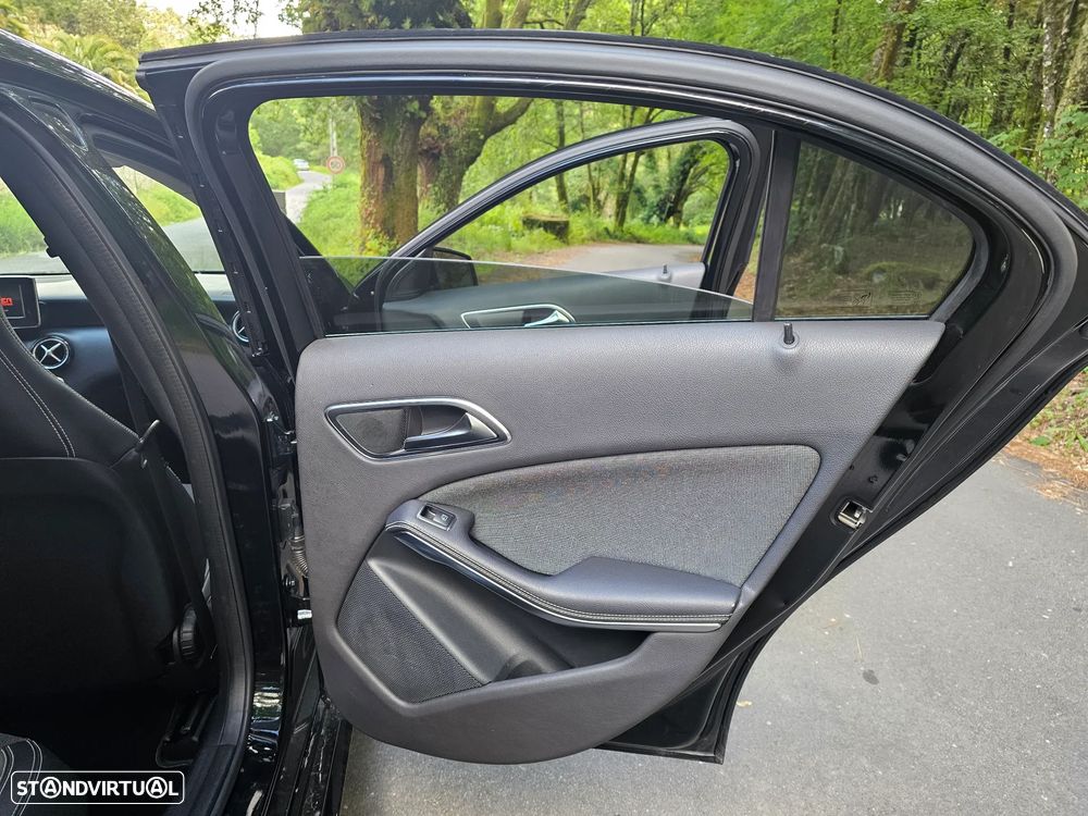 Mercedes-Benz A 180 CDI AMG Line - 47