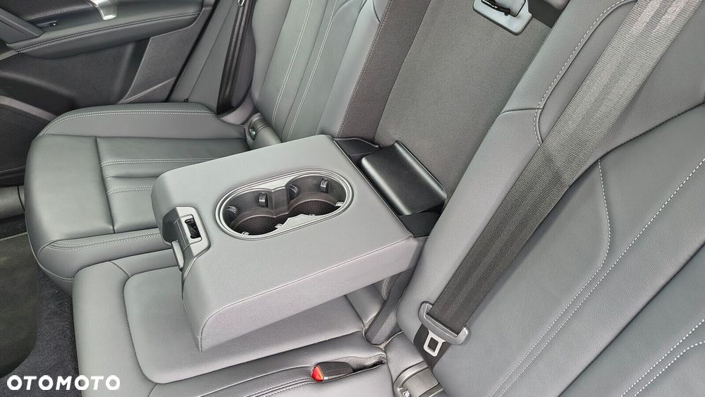 Audi Q5 Sportback - 40