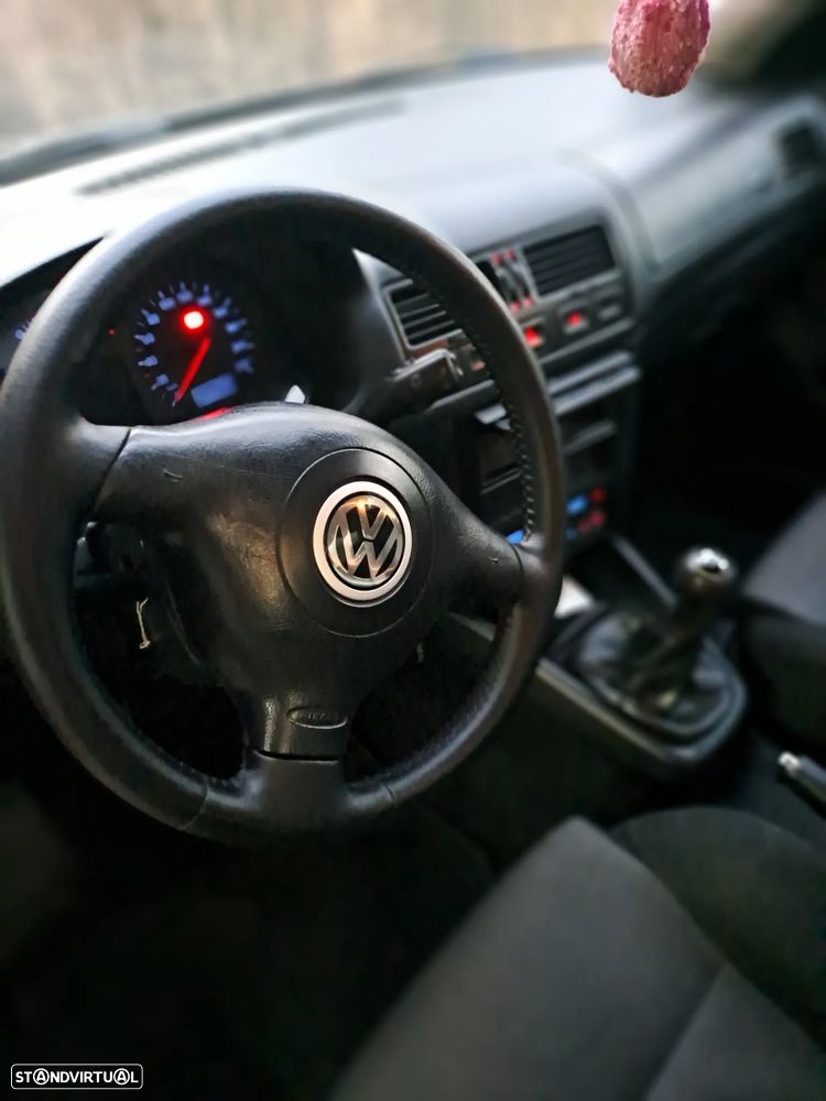 VW Bora 1.9 TDi Confortline - 8