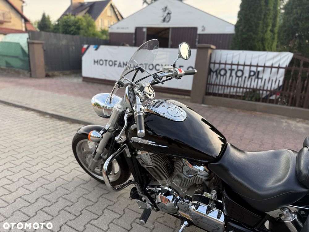 Honda VTX - 22