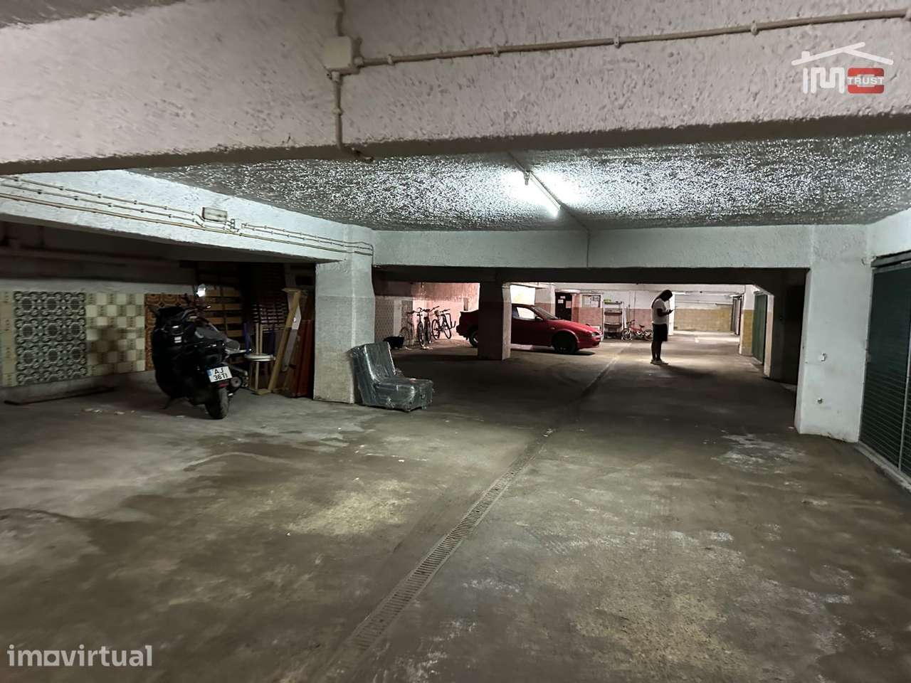 Garagem Box - a 50 metros da praia - Costa da Caparica - Grande imagem: 3/17