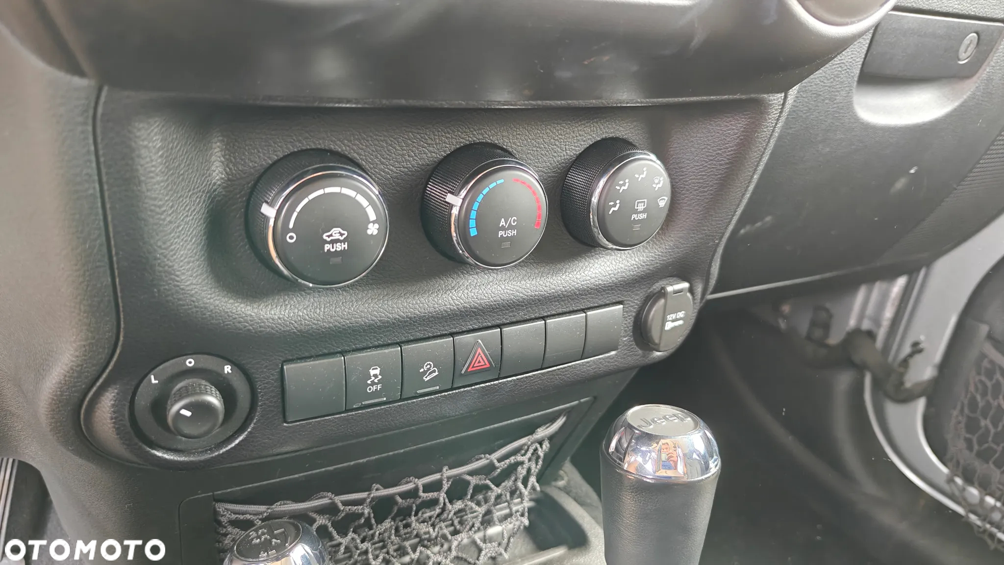 Jeep Wrangler 3.6 Unlim X - 17