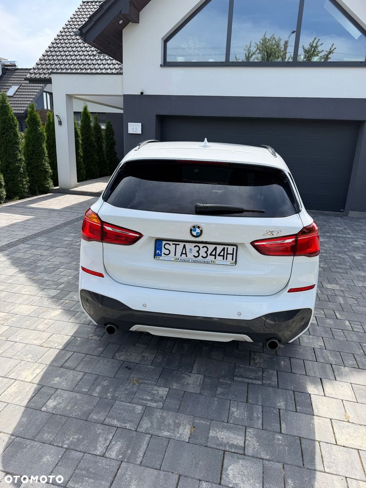 BMW X1 xDrive25d M Sport - 4