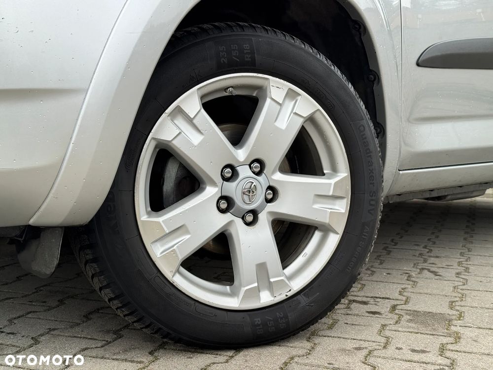 Toyota RAV4 2.2 D-4D Sol 180 - 12