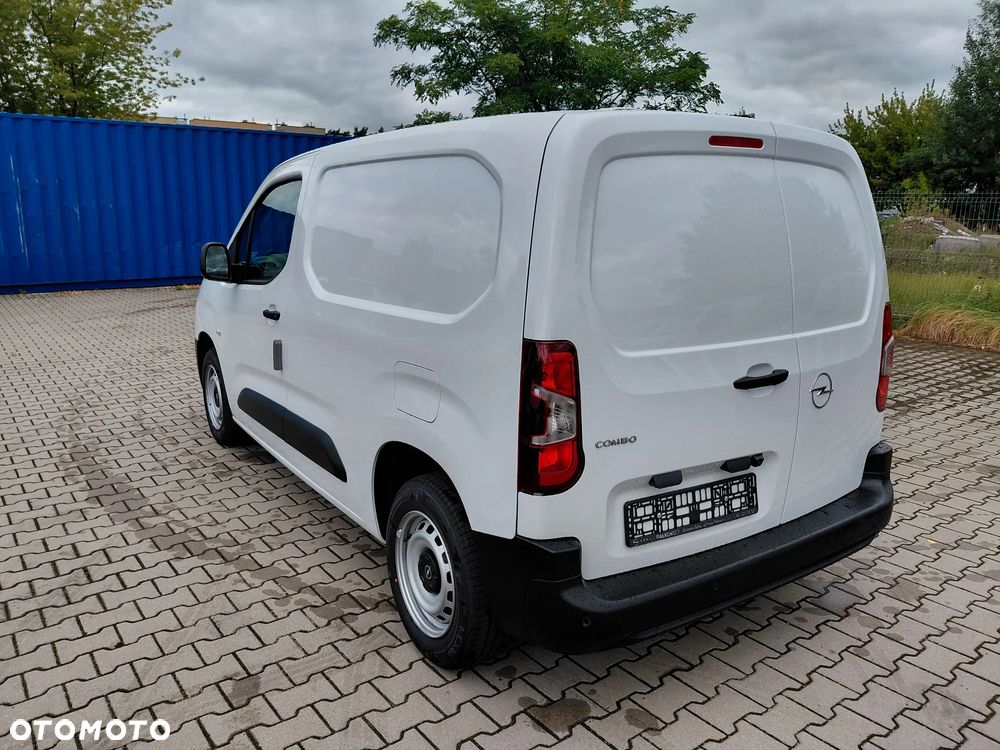 Opel Combo Cargo Furgon M Benzyna 110KM Manual - 2