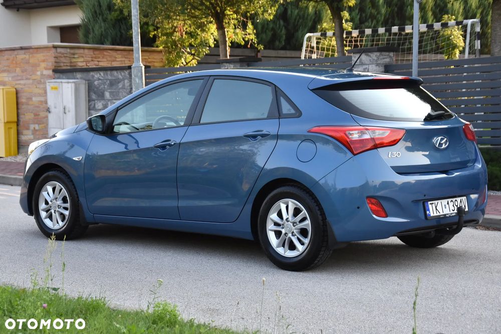 Hyundai i30 blue 1.4 Classic Navigation - 7