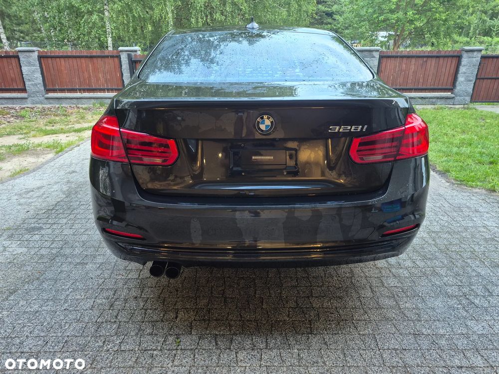BMW Seria 3 328i Sport-Aut - 3