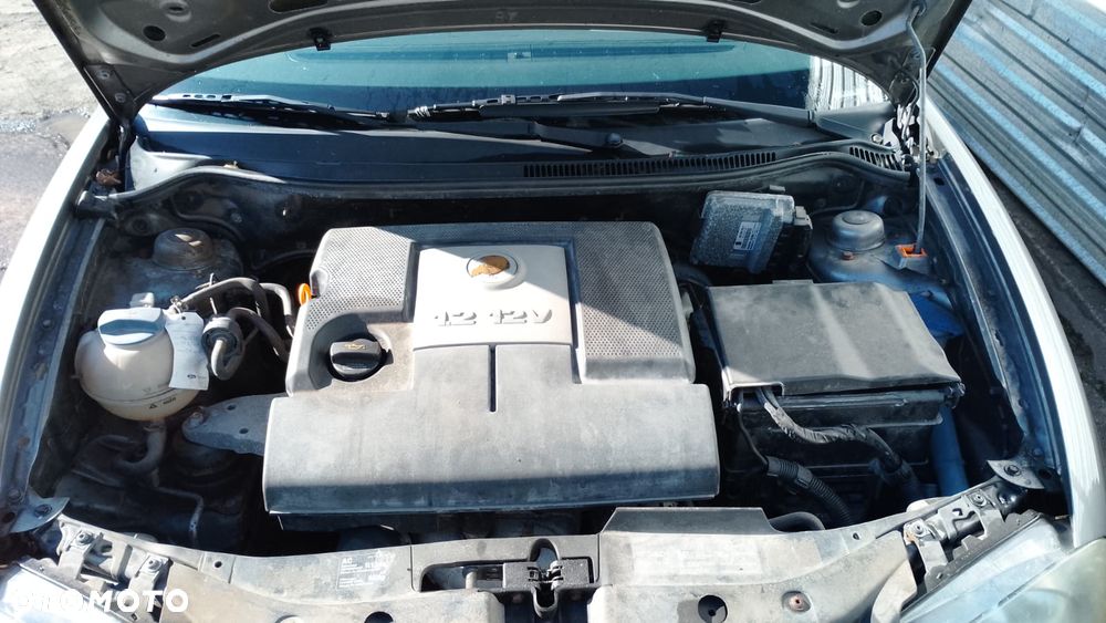 Tylko Części SEAT IBIZA III 6L 1.2 12V AZQ 64KM 47kW 3D HB 02r-05r lakier LS7U - 10