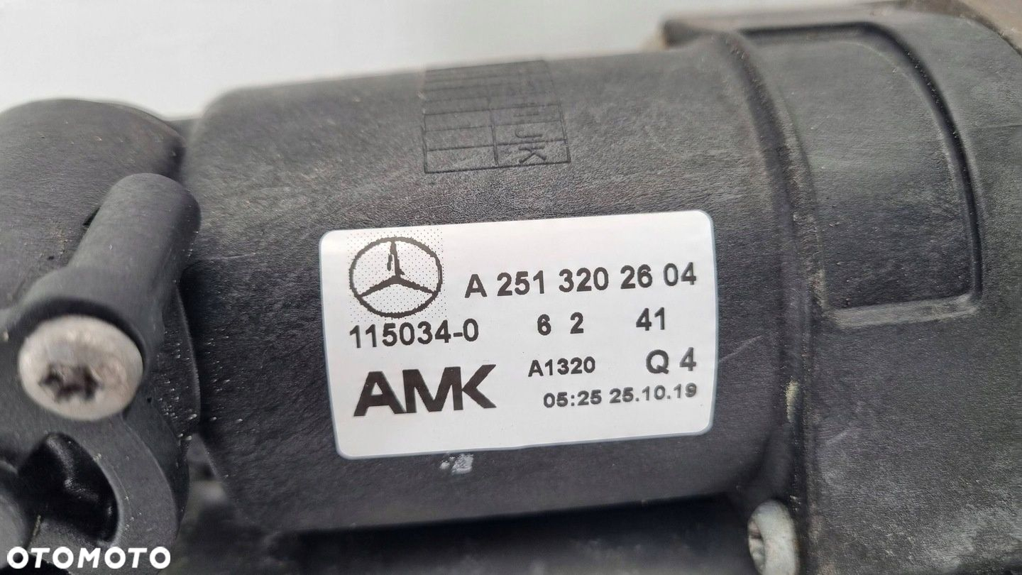 Mercedes-Benz W251 Kompresor zawieszenia tylnego pneumatycznego A2513202604 - 2