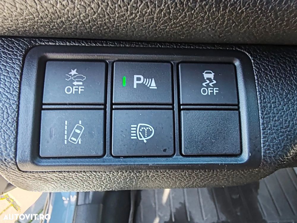 Honda Civic 1.5 VTEC Turbo CVT Sport - 22