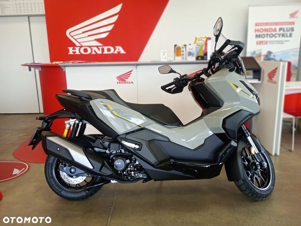 Honda ADV350 - 1