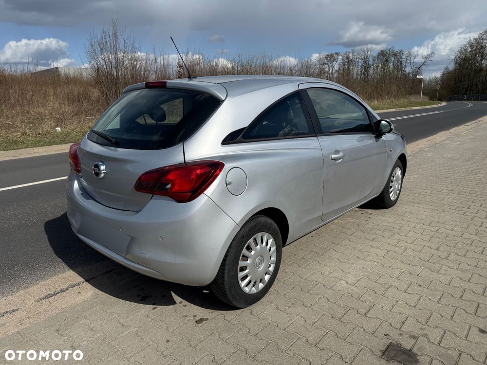 Opel Corsa 1.4 16V Cosmo - 3