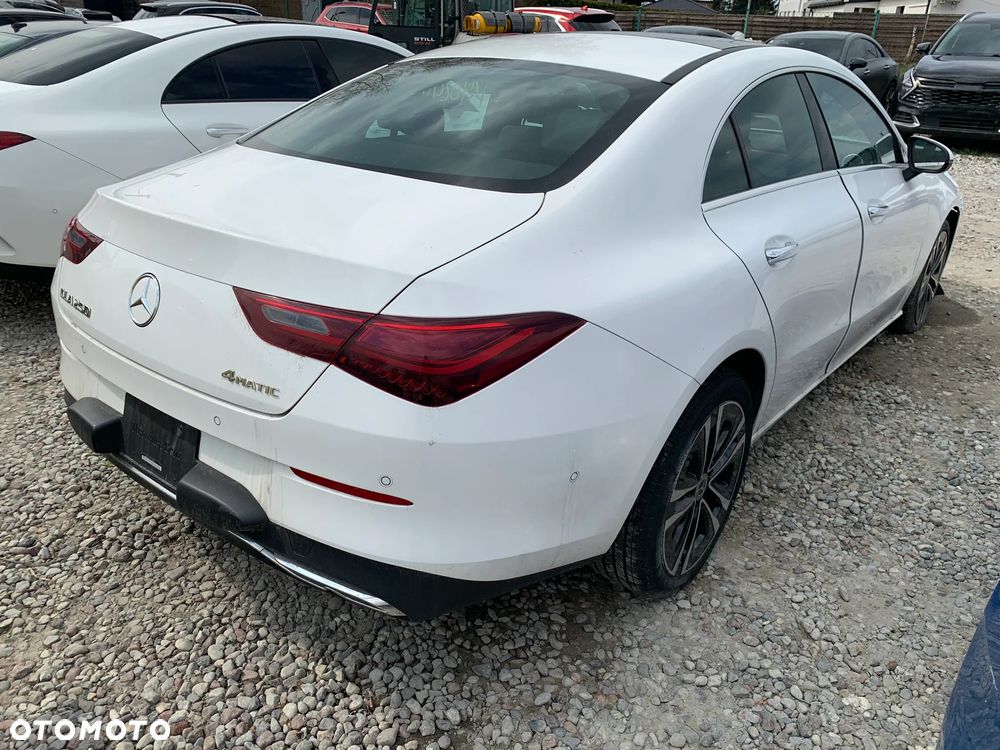 Mercedes-Benz CLA 250 4-Matic 7G-DCT - 1