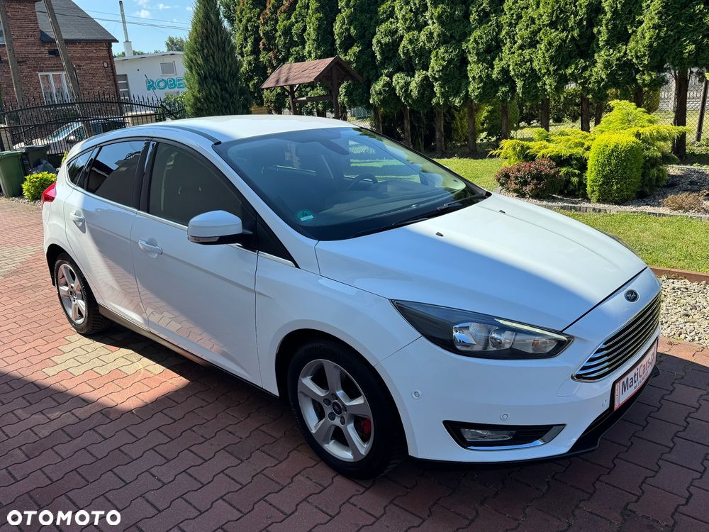 Ford Focus 1.5 EcoBoost STart-Stopp-System TITANIUM - 4