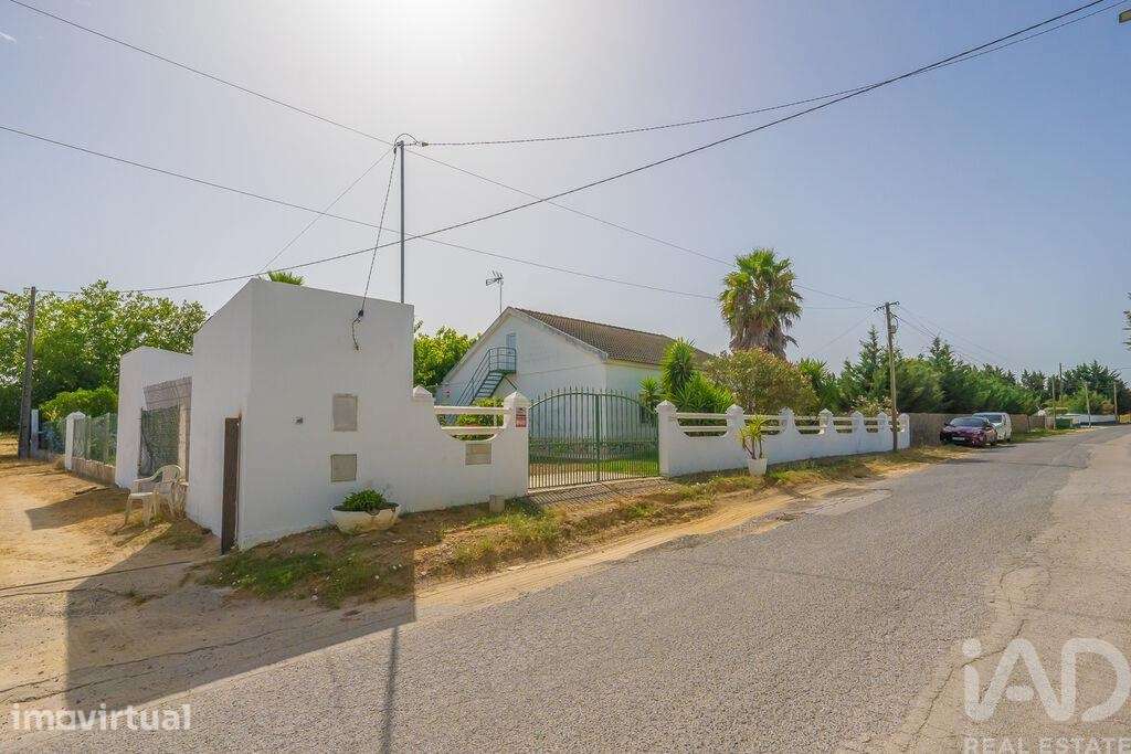 Moradia isolada T2 em Pinhal Novo de 134,74 m2 - Grande imagem: 3/34