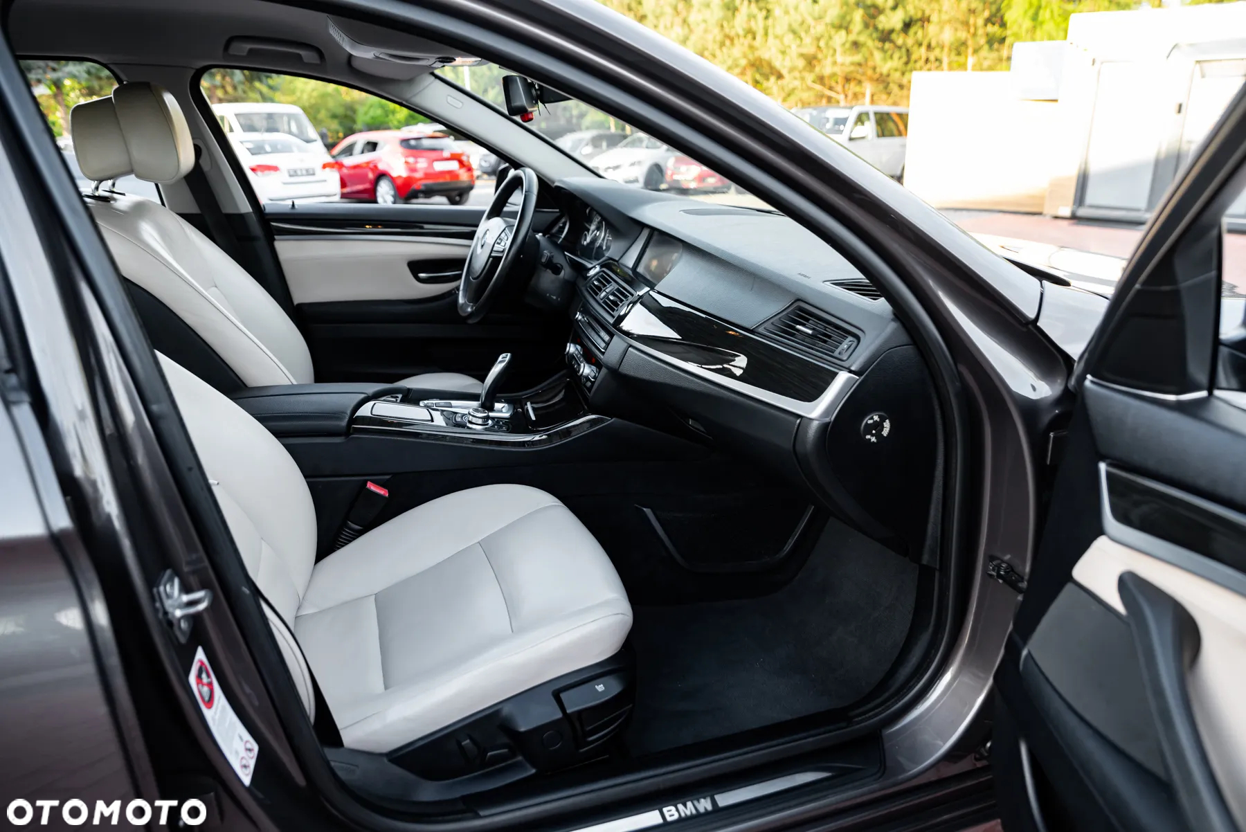 BMW Seria 5 525d Sport-Aut - 26
