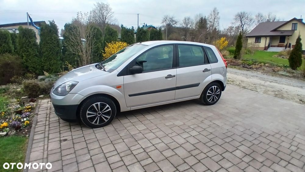 Ford Fiesta - 4