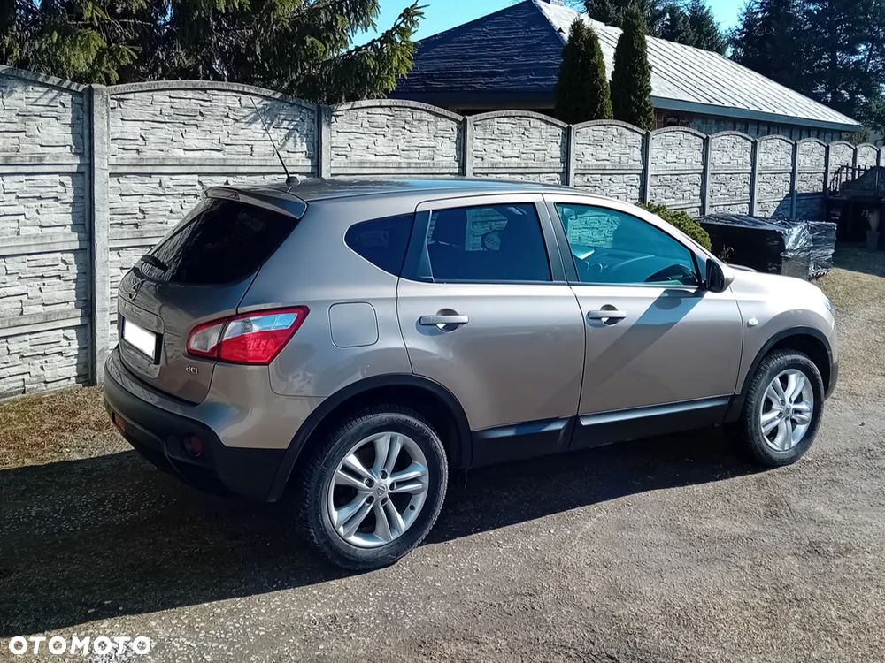 Nissan Qashqai - 12