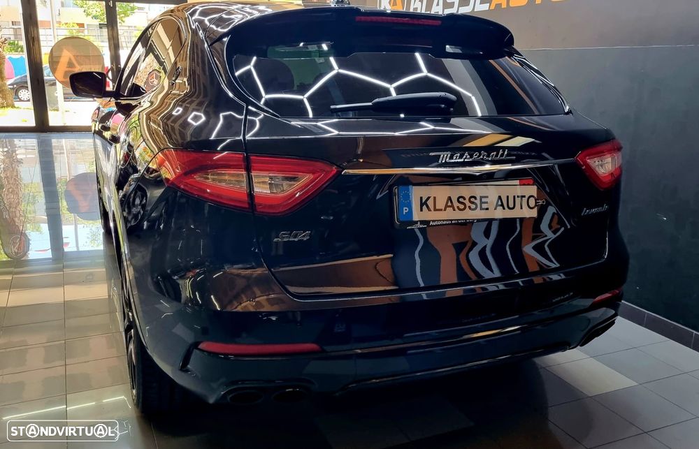 Maserati Levante S Q4 - 8