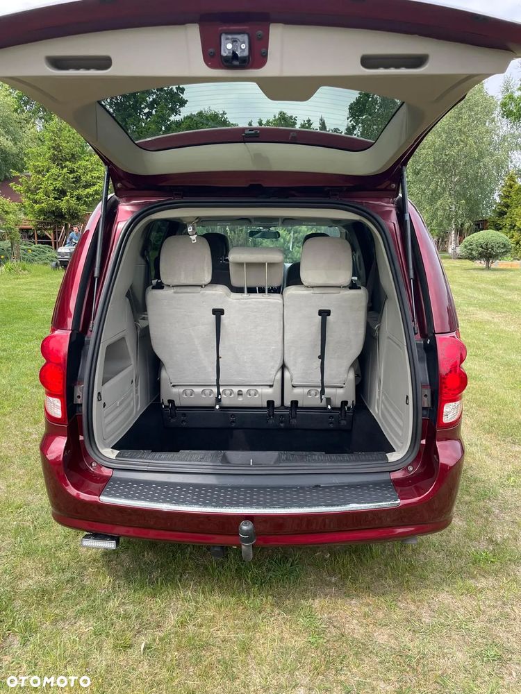 Dodge Grand Caravan - 6