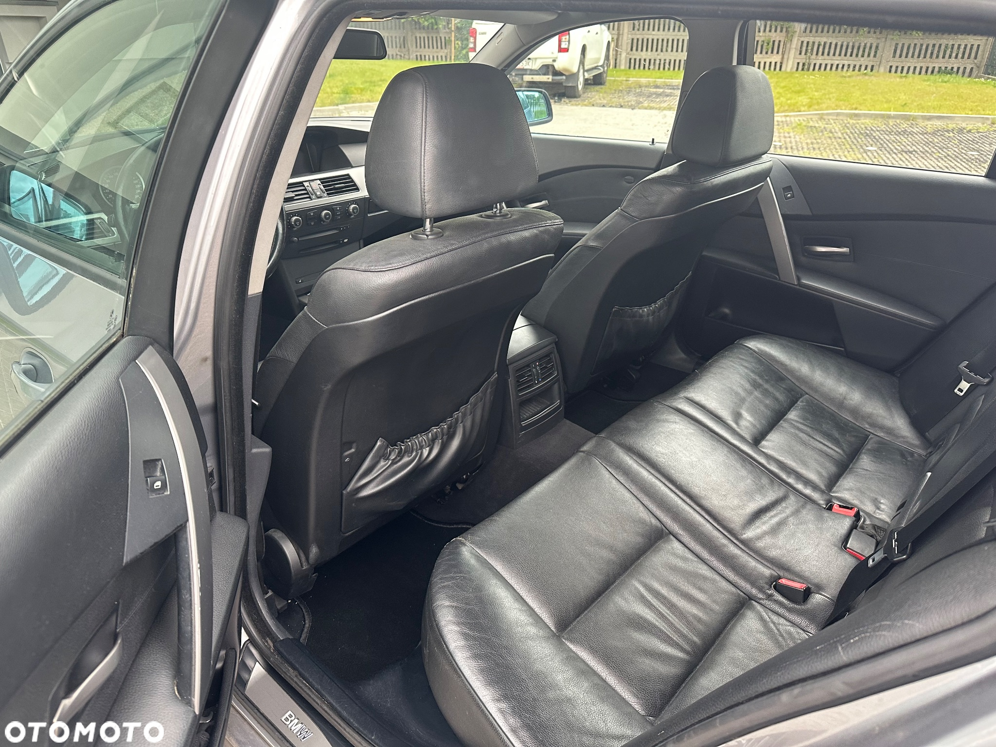BMW Seria 5 525d Touring - 10