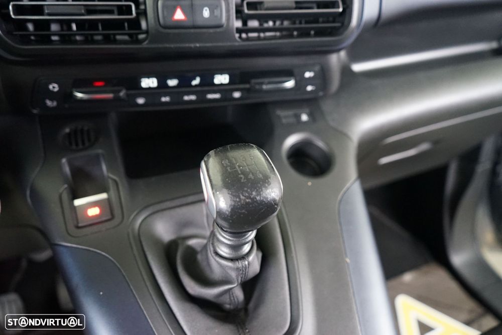 Peugeot Rifter 1.2 PureTech Allure - 28