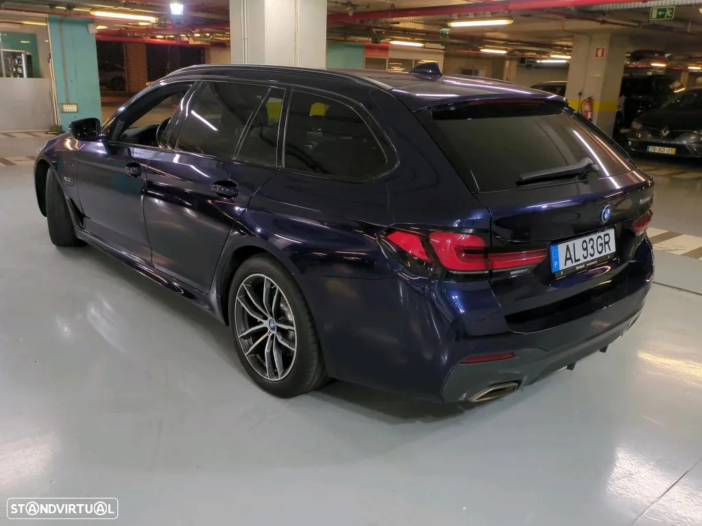 BMW 530 e Pack Desportivo M - 2