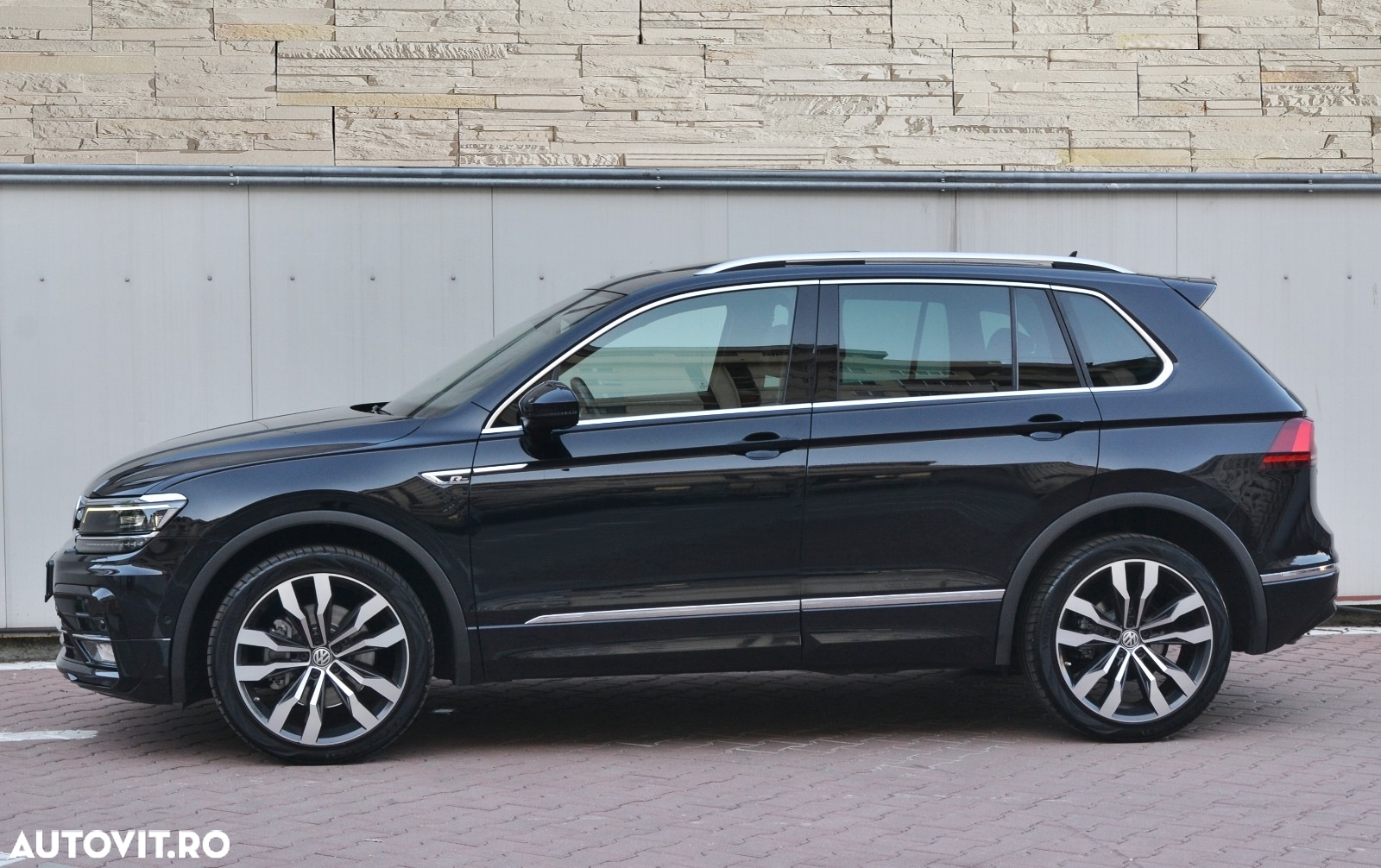 Volkswagen Tiguan 2.0 TDI 4Mot DSG Highline - 22