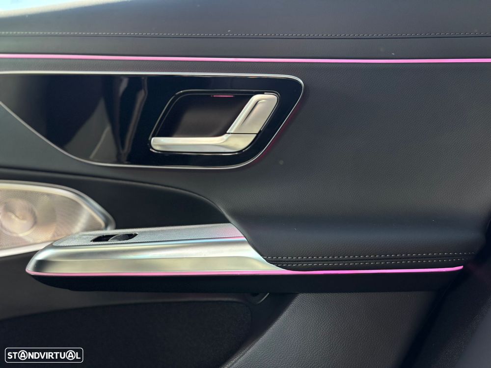 Mercedes-Benz E 300 de - 13