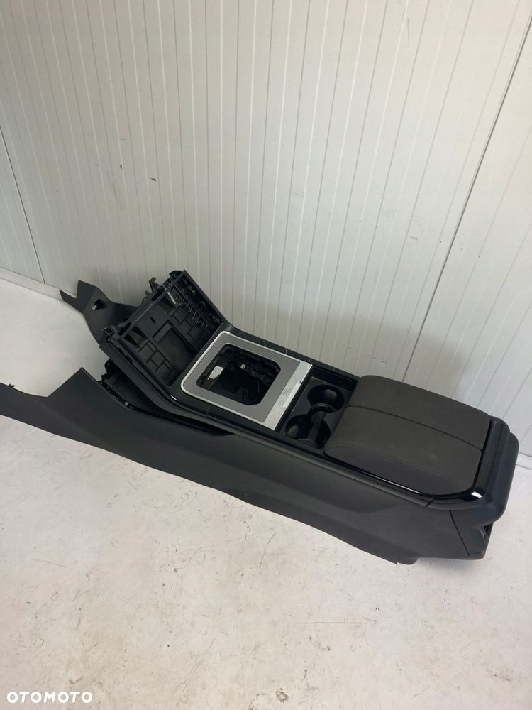 RANGE ROVER EVOQUE II L551 TUNEL PANEL DEKOR - 3