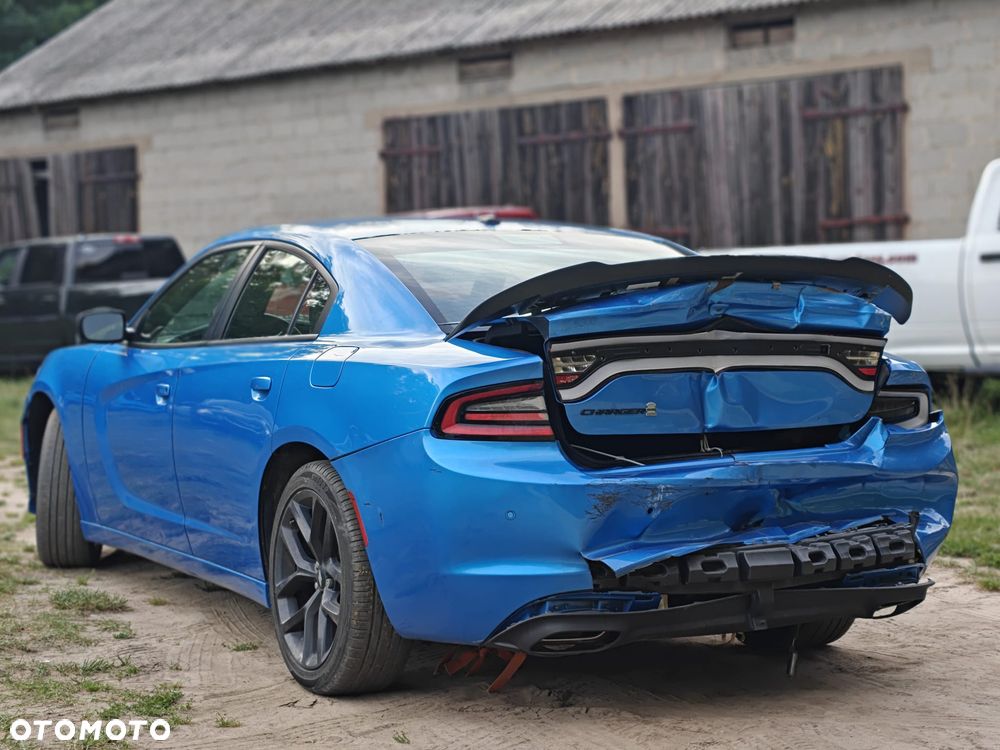 Dodge Charger - 4