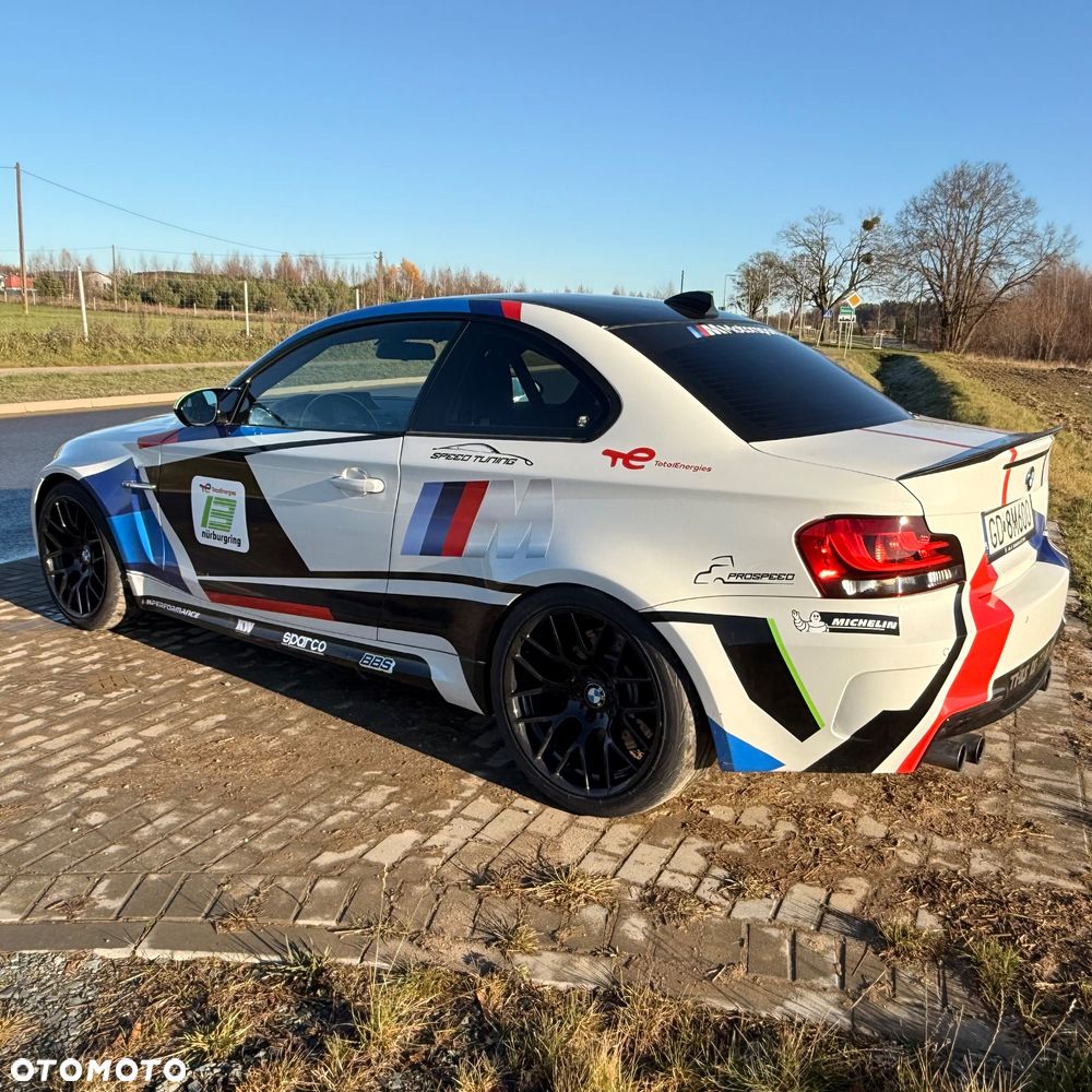BMW 1M - 24