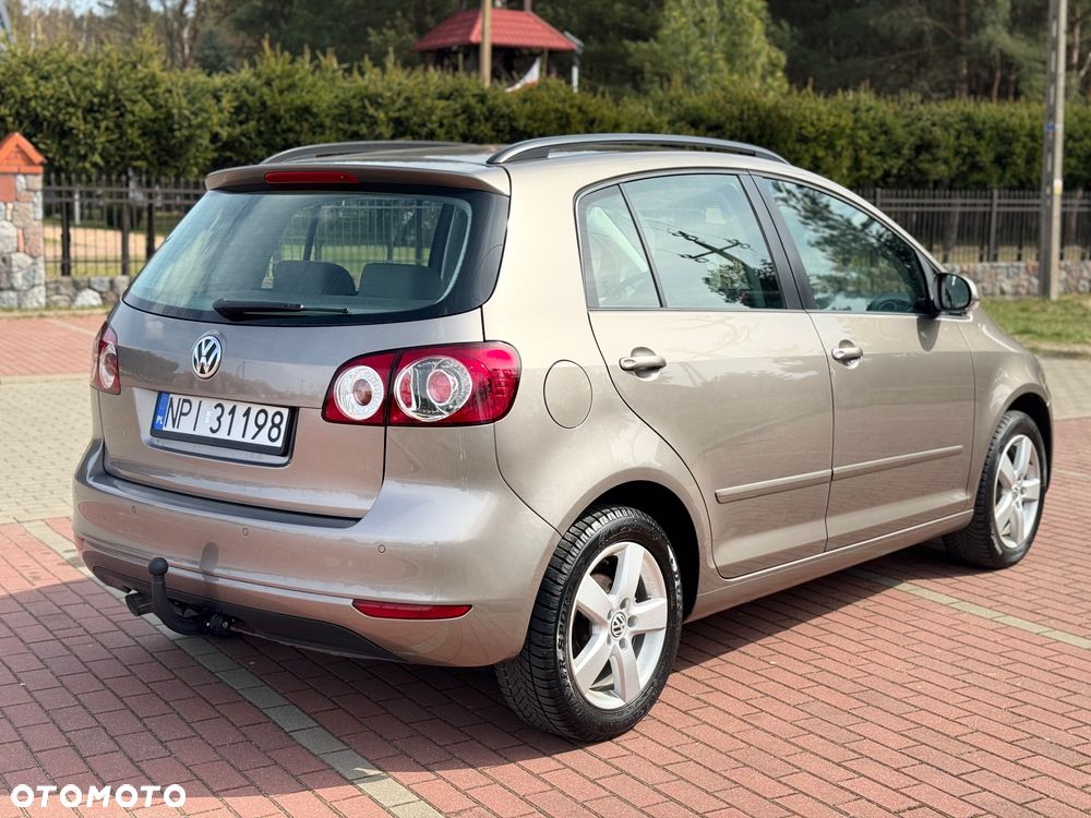 Volkswagen Golf Plus - 9