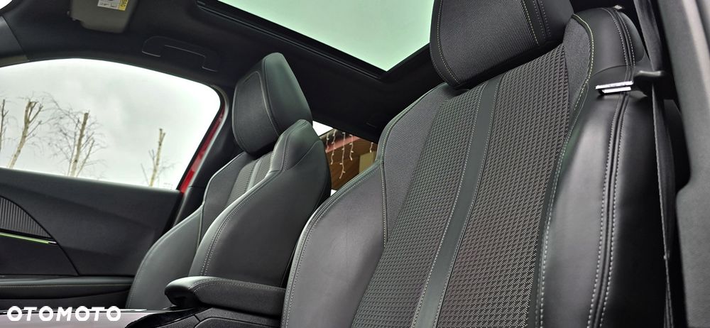 Peugeot 2008 1.2 Pure Tech GPF Allure S&S - 6