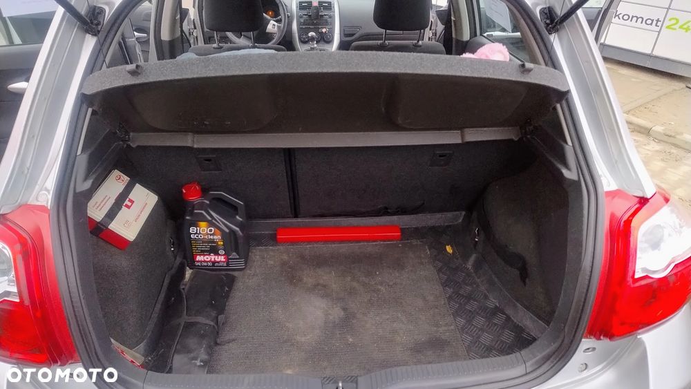 Toyota Auris 1.4 D-4D Terra EU5 - 6