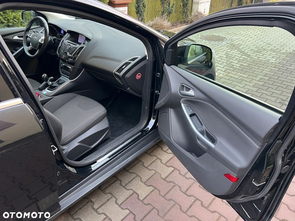 Ford Focus 1.6 TDCi ECOnetic 88g Start-Stopp-System Titanium - 6