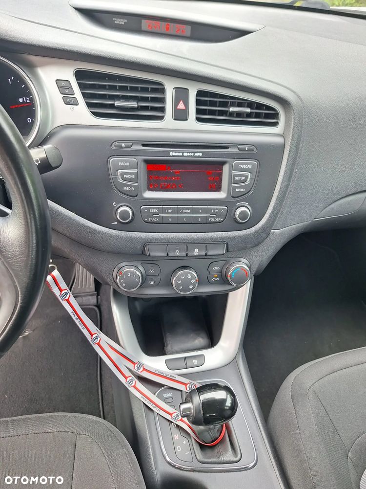 Kia Ceed 1.6 GDI L DCT - 11