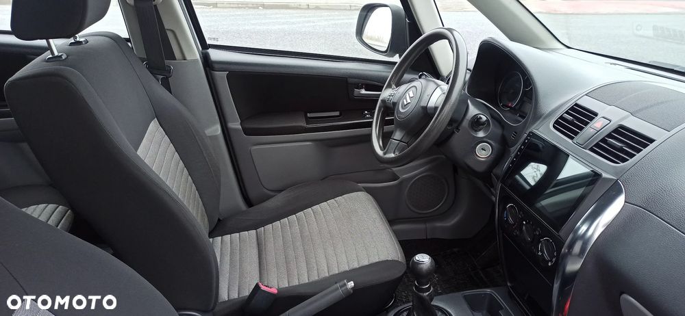 Suzuki SX4 - 18