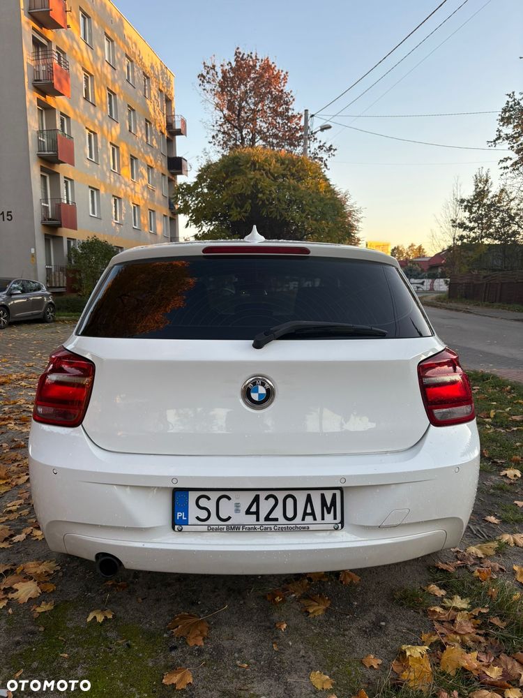 BMW Seria 1 118d Sport Line - 4