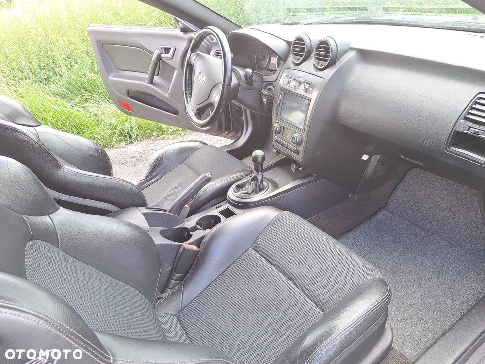 Hyundai Coupe - 4