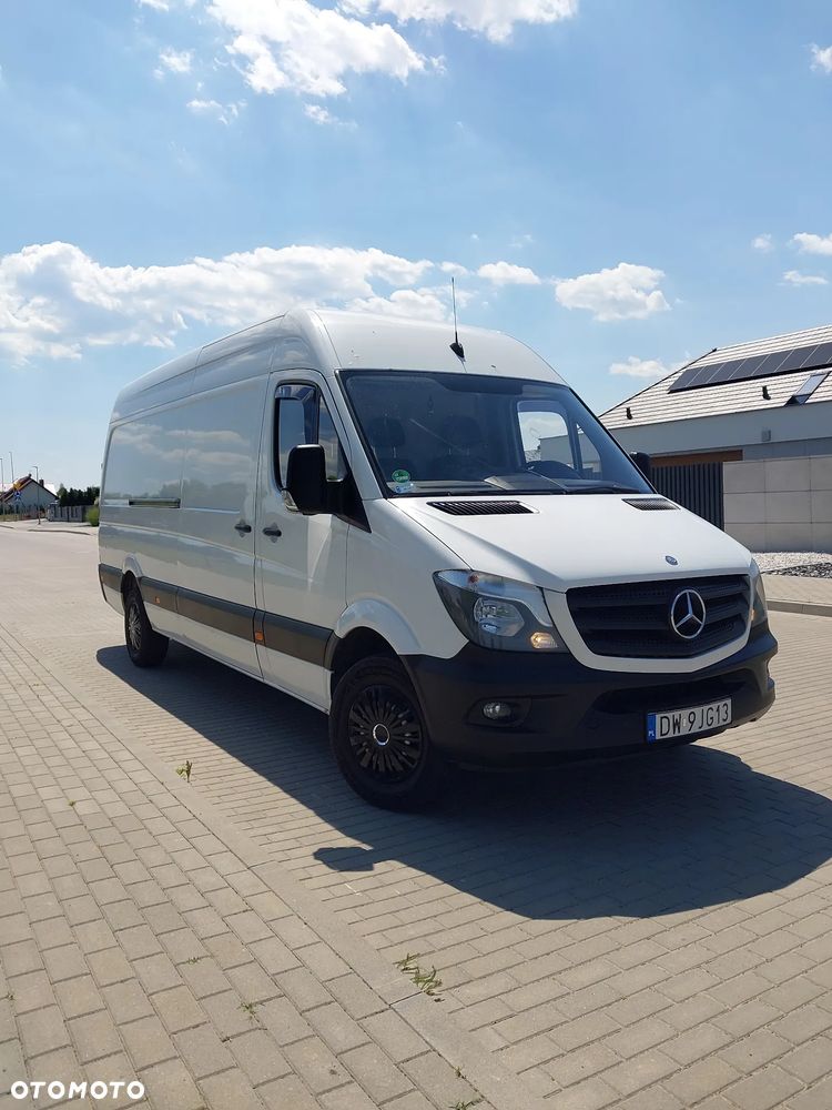 Mercedes-Benz Sprinter - 2