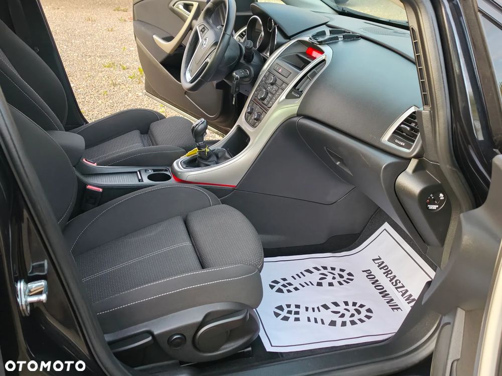 Opel Astra 1.6 Design Edition - 22