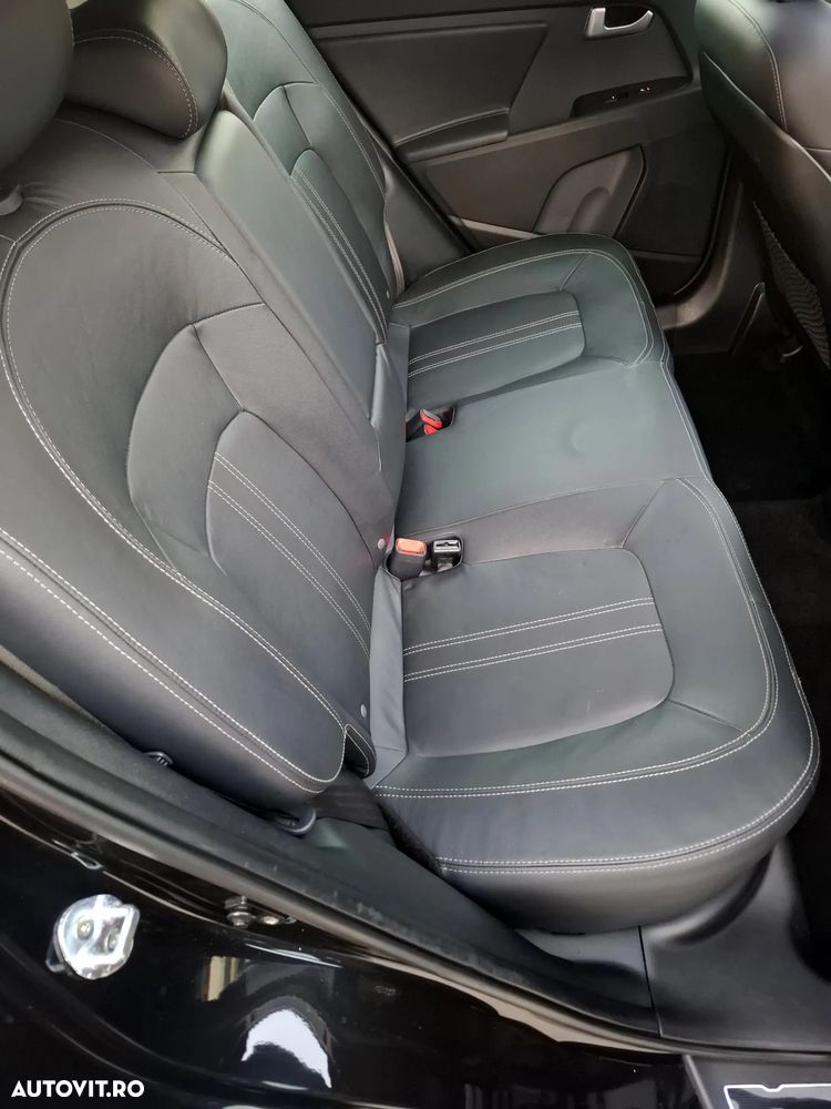 Kia Sportage - 12