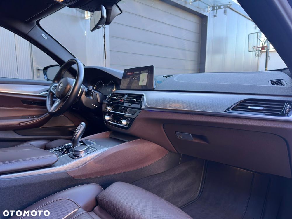 BMW Seria 5 540d xDrive M Sport sport - 11