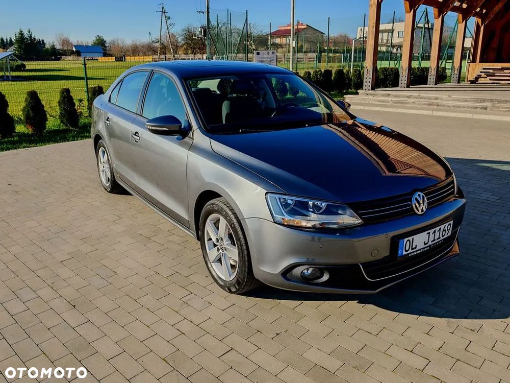 Volkswagen Jetta 1.2 TSI BlueMotion Technology Comfortline - 2