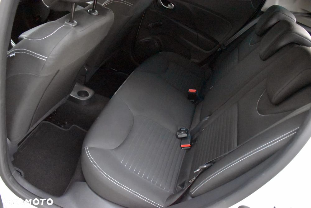 Renault Clio TCe 90 Limited - 18