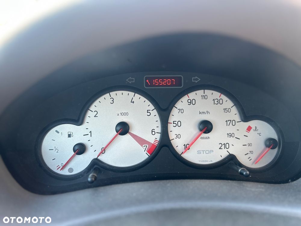 Peugeot 206 - 11
