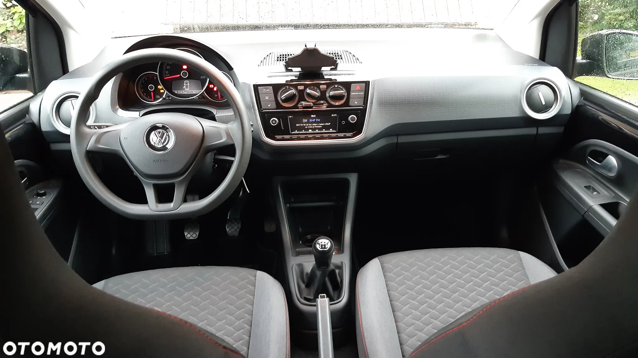 Volkswagen up! join - 17